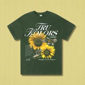 Tru Kolors by Travis Kelce TK Prophecy Sunflower T-Shirt Small